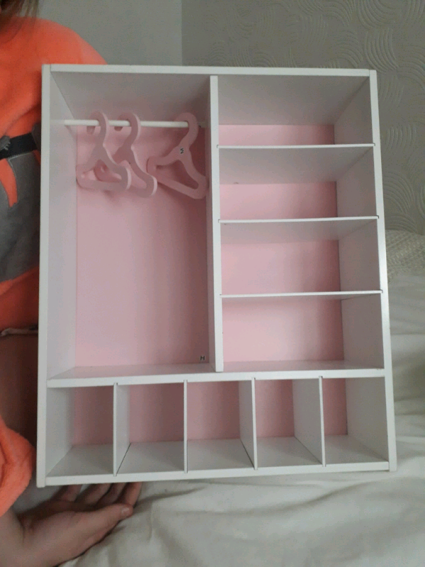 designafriend wardrobe